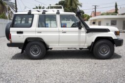 Toyota Land Cruiser 76 Hardtop 4WD