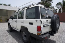 Toyota Land Cruiser 76 Hardtop 4WD
